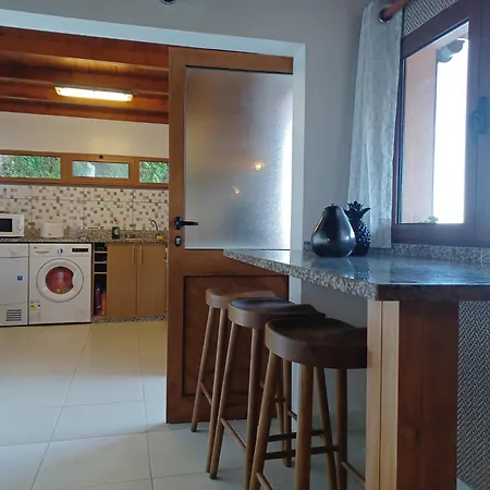 בית נופש Fantatic House פונטה דלגדה