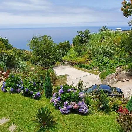 Fantatic House Ferienhaus Ponta Delgada (Madeira)