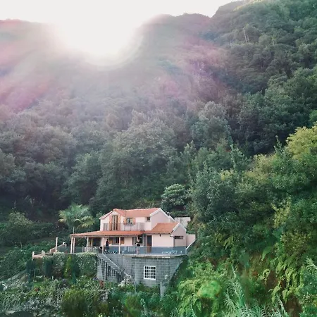 Fantatic House * Ponta Delgada (Madeira)