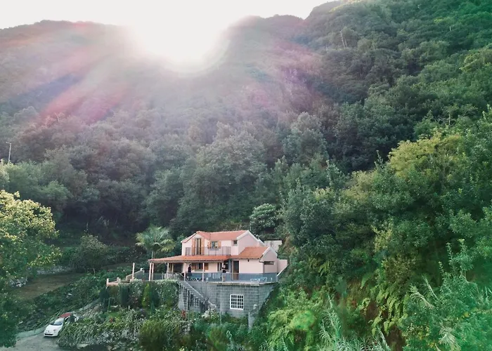 Fantatic House * Ponta Delgada (Madeira)